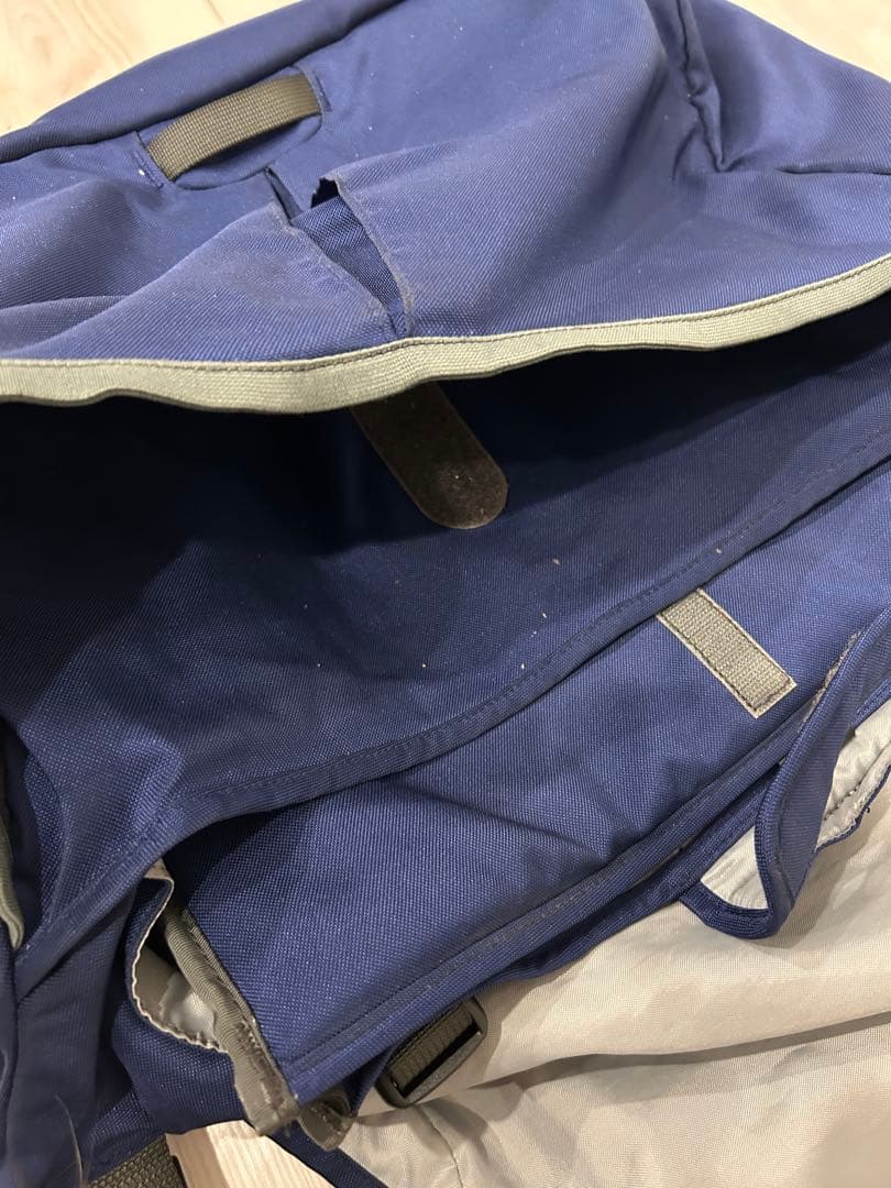 Patagonia メッセンジャーバッグ ネイビー
