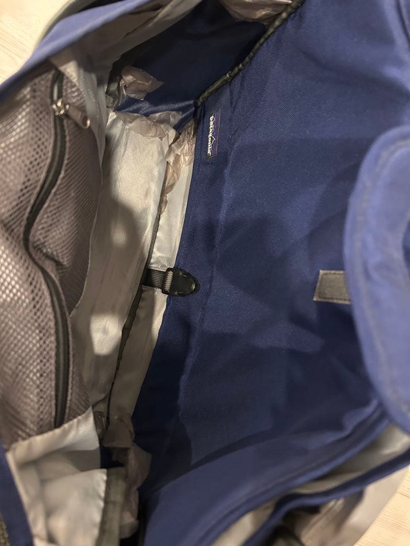 Patagonia メッセンジャーバッグ ネイビー
