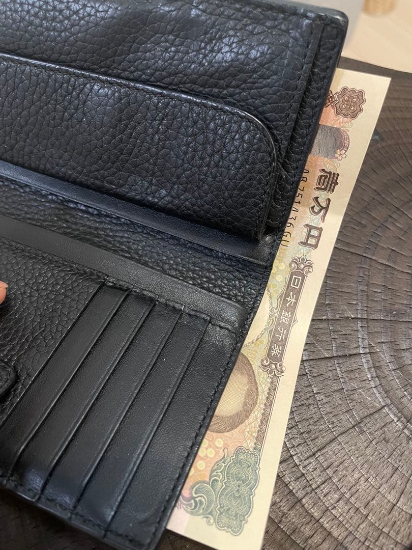 BURBERRY 二つ折り財布 ブラック