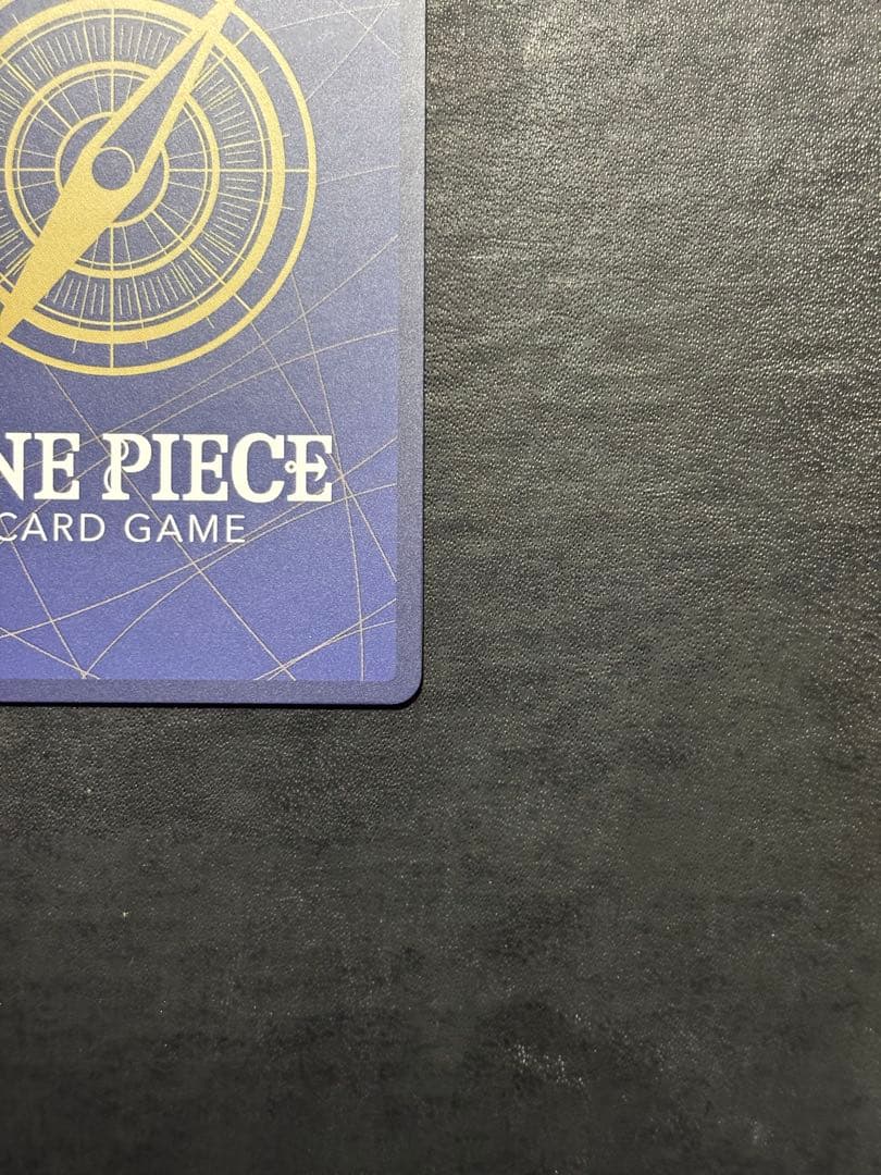 【美品】ワンピースカード　ウタ ストレージボックス 金枠 コンパス パラレル1枚