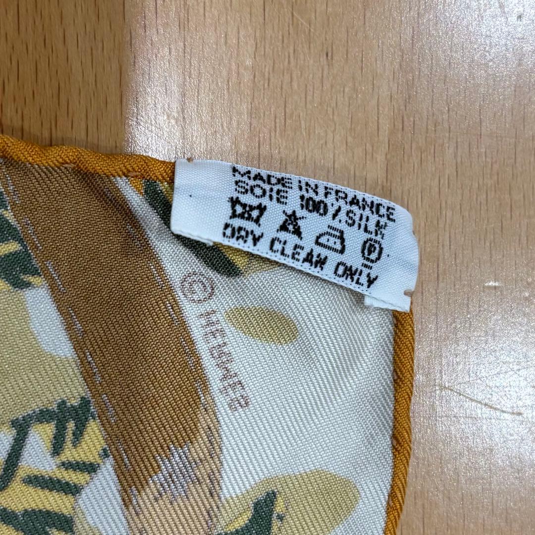 HERMES シルクスカーフ 雪の動物