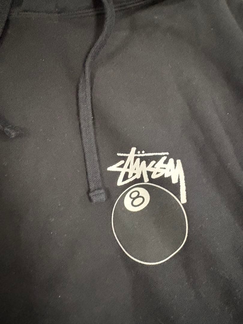 Stussy 8ボールロゴ ブラックパーカー
