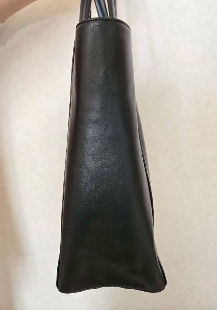 タケオキクチ　黒レザートートバッグ