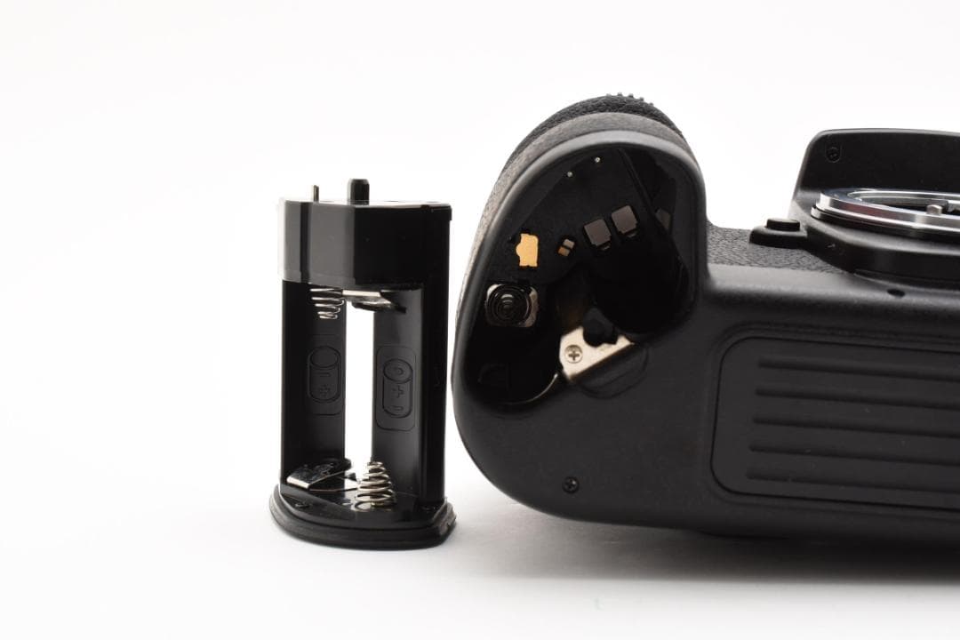 超美品 NIKON ニコン F100 加水分解なし B588