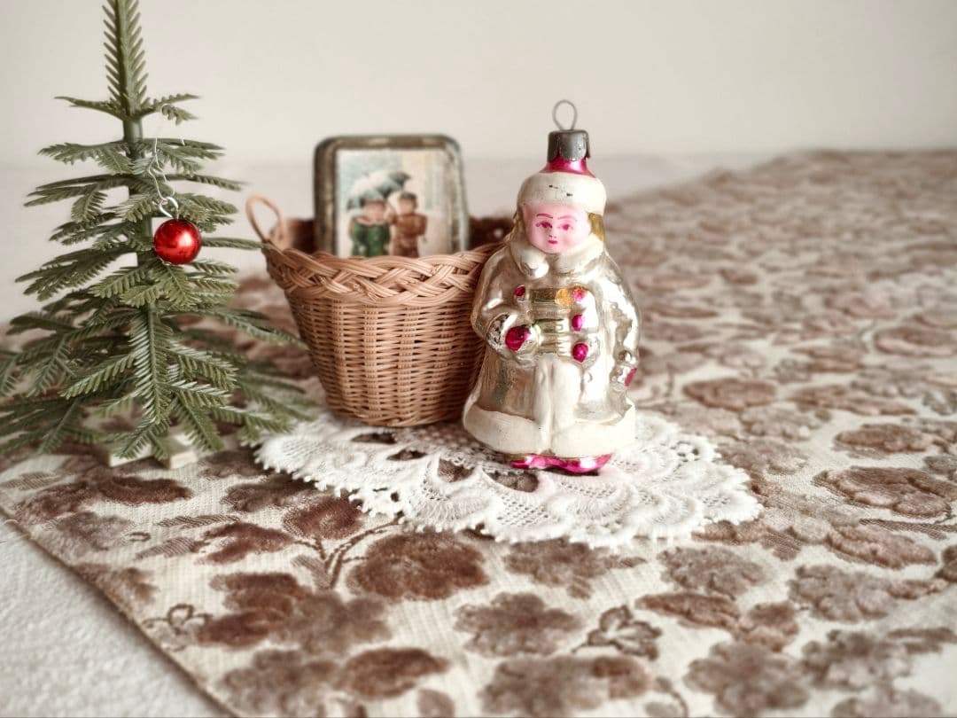 【マリン♡さま】girl ornament ୨୧ .·*°あったかコートの女の子