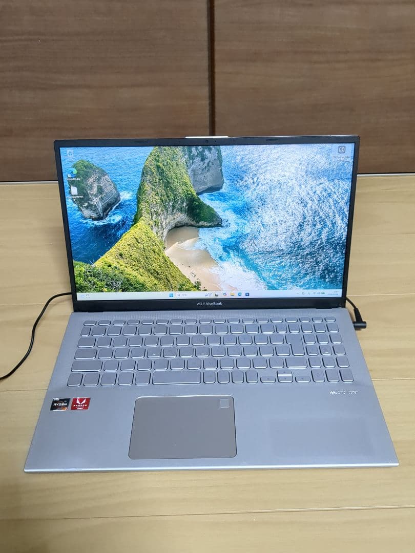 VivoBook X512DA Ryzen 7 8GBメモリ・256GBSSD