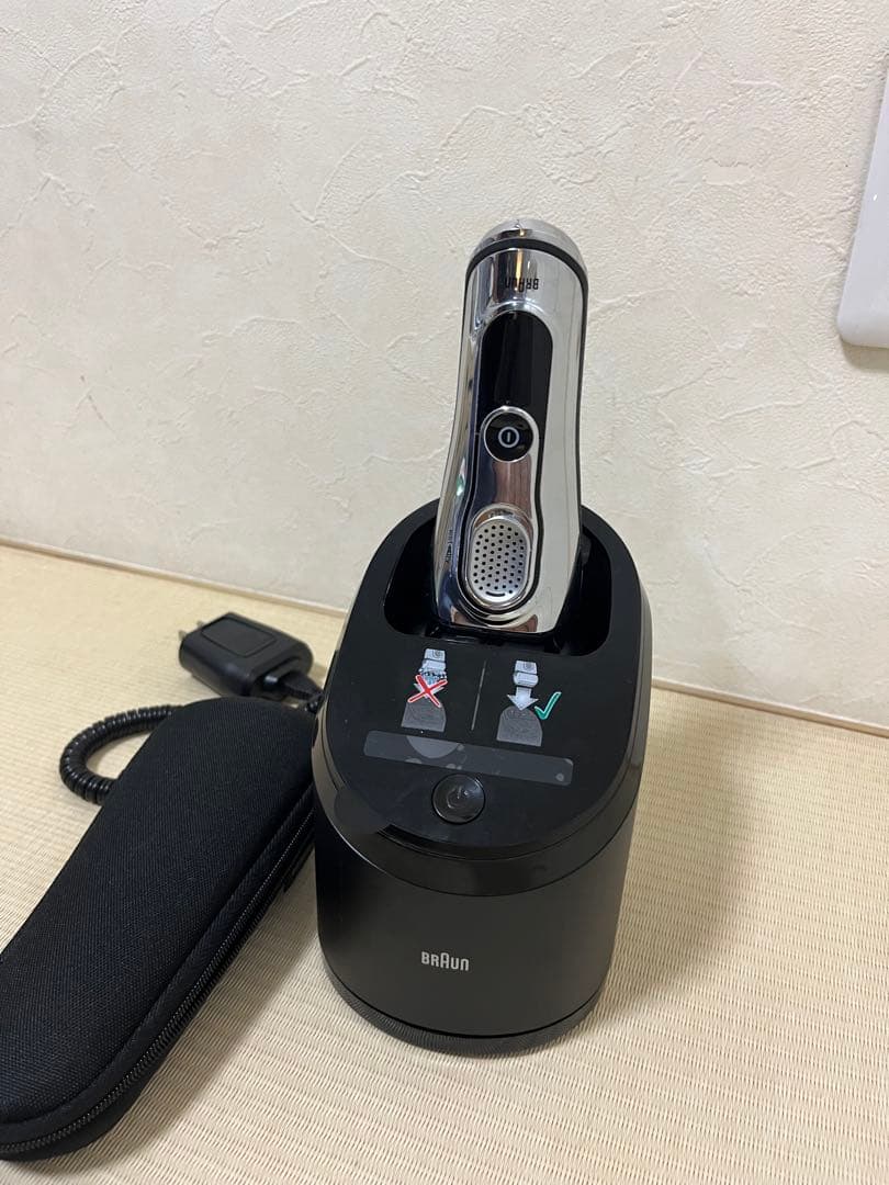 Braun シリーズ9 メンズ電気シェーバー 充電スタンド付き