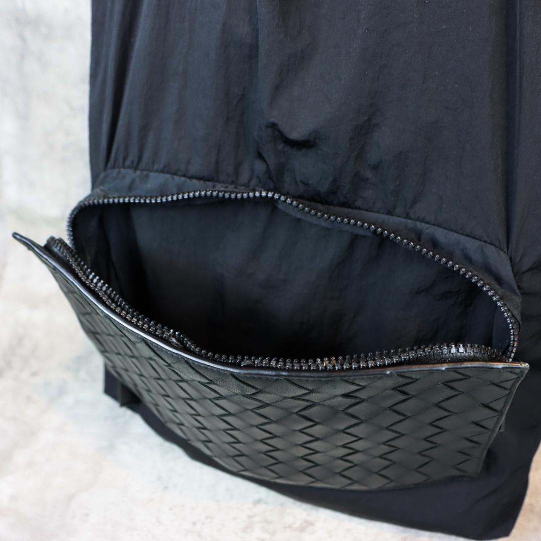 BOTTEGA VENETA ボッテガ ナイロン イントレチャート トート 黒