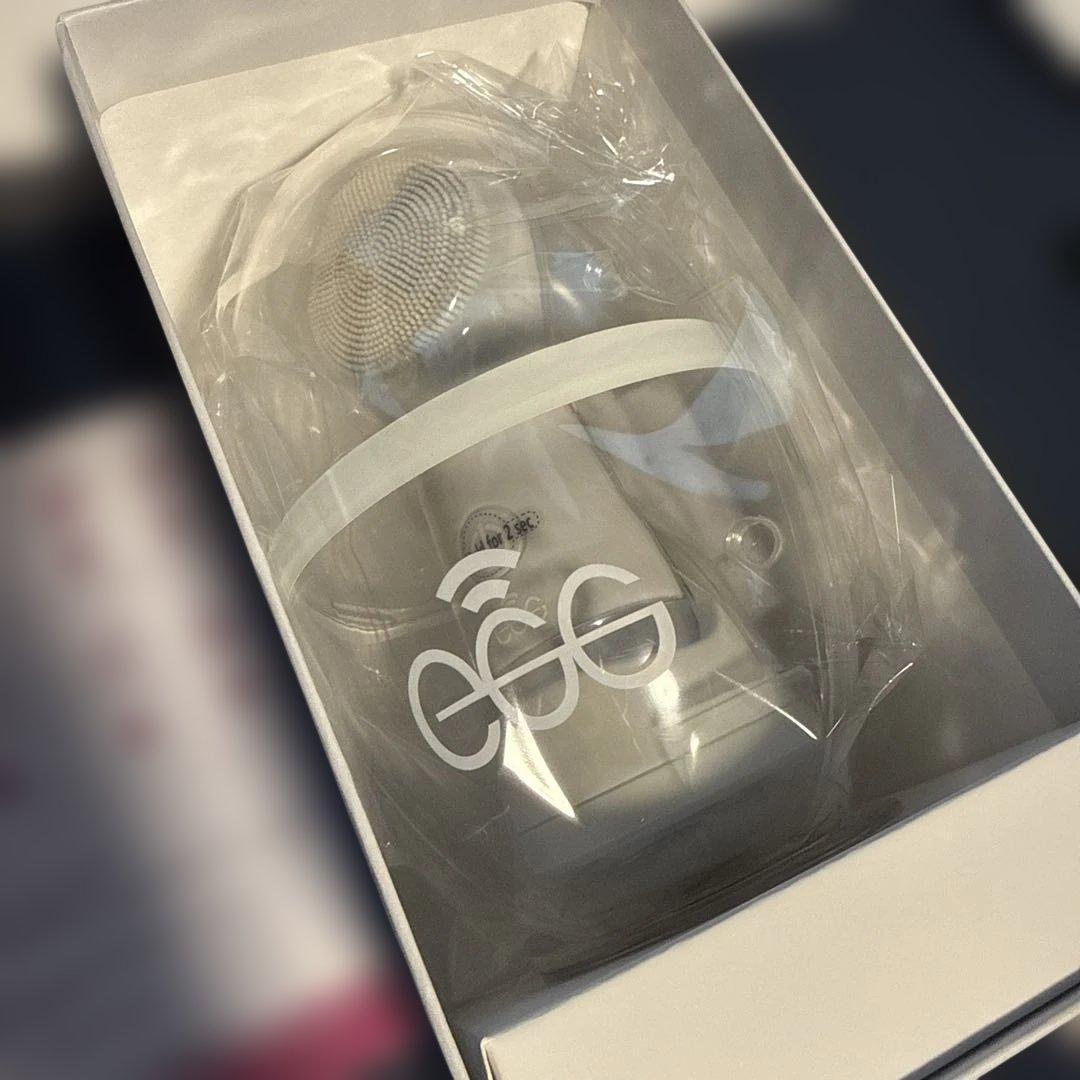 【新品】EGG Cleansing Device 2 振動洗顔ブラシ 毛穴ケア