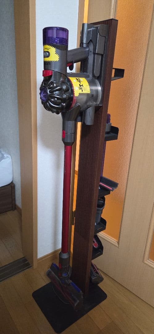 Dyson V8 Slim Fluffy (SV10K系) +スタ ンド付き