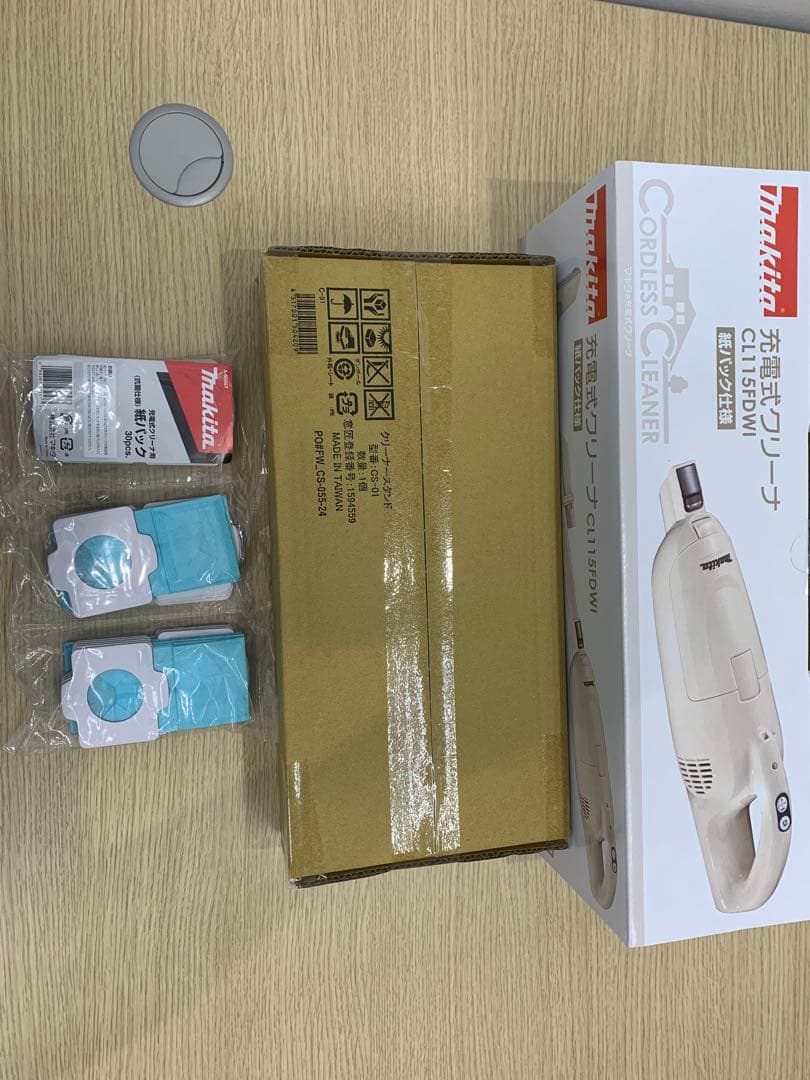 Makita 充電式クリーナー CL115FDWI