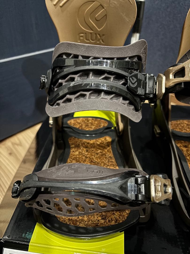 FLUX SR ビンディング M 中古
