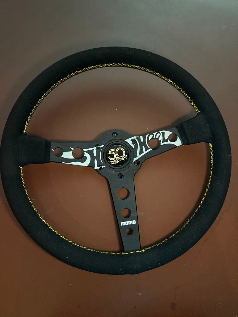 MOMO ステアリング ホットウィール50周年 記念モデル 14インチ スエード