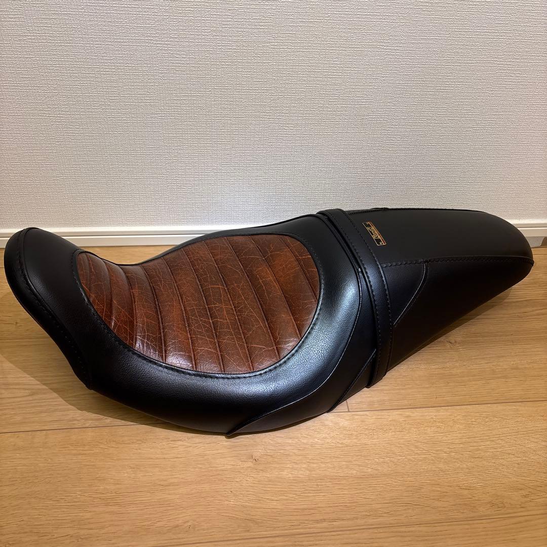 K&Hハーレーシート　ガンファイター タック2　’08～ツーリング