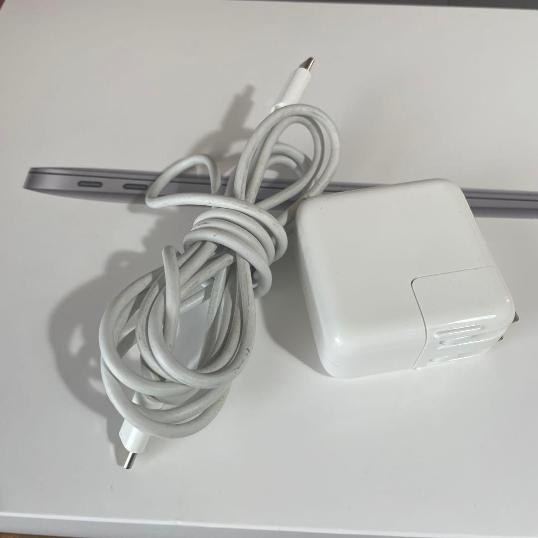 早い者勝ち　MacBook Air M1 メモリ8G