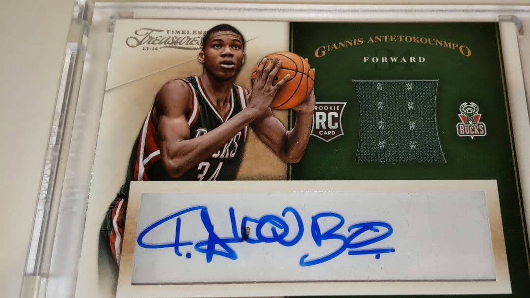 NBAカード ヤニス・アデトクンポ ルーキー パッチ サイン シワあり