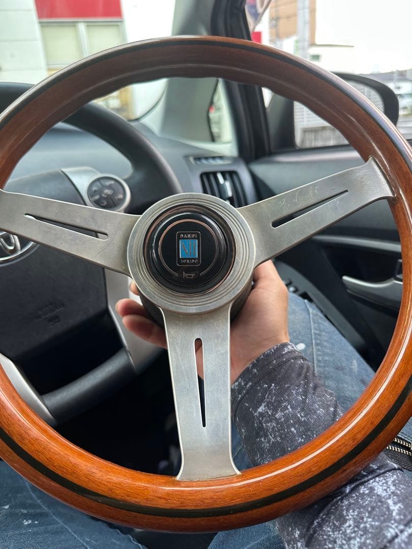 ナルディハンドル