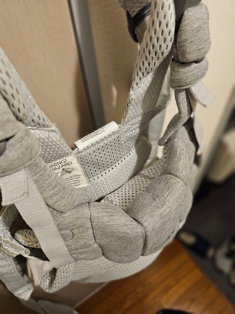 ベビービヨルン　ハーモニー　抱っこ紐　シルバー　グレー