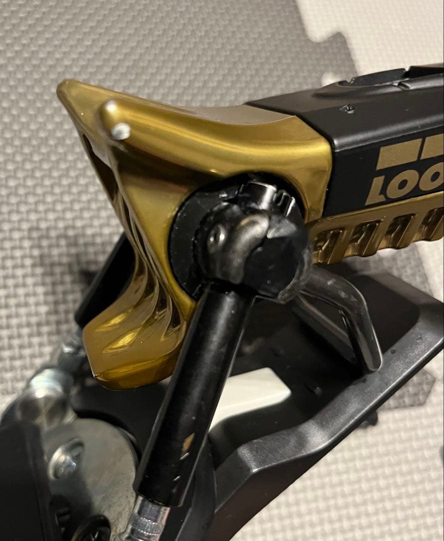 LOOK スキービンディングPIVOT 15 ブレーキ幅75mm 、115mm