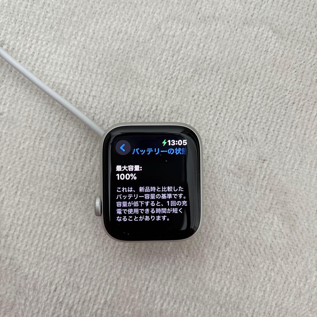 Applewatch SE（第2世代） 44mm バンド付き GPSモデル