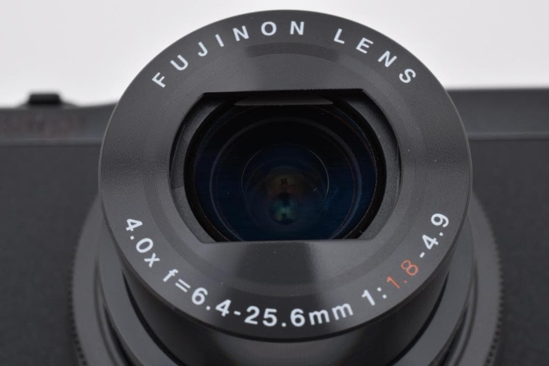 美品 FUJIFILM XQ2 ブラック デジタルカメラ