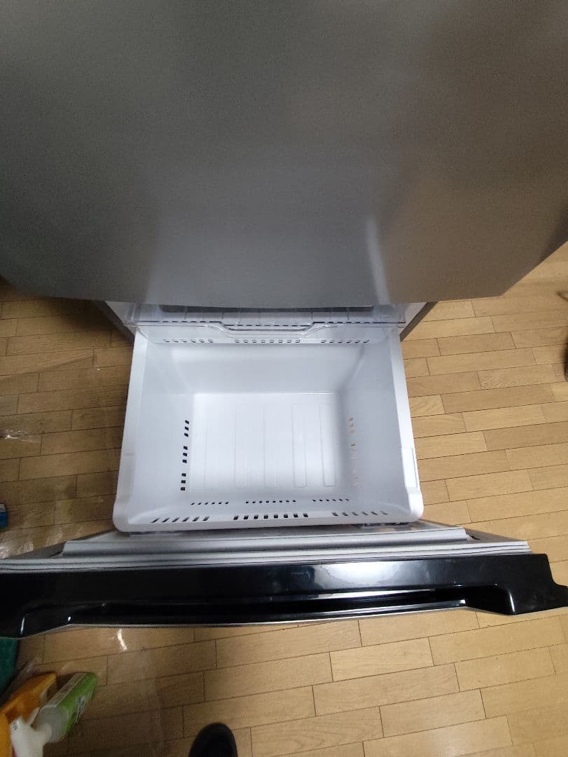 ​【2025年製・美品】アイリスオーヤマ 冷蔵庫 320L IRSN-32B-S