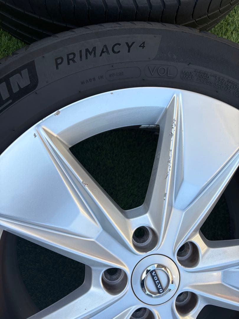 ※専用※ ボルボv60 クロスカントリー　215/55 R 18 1本