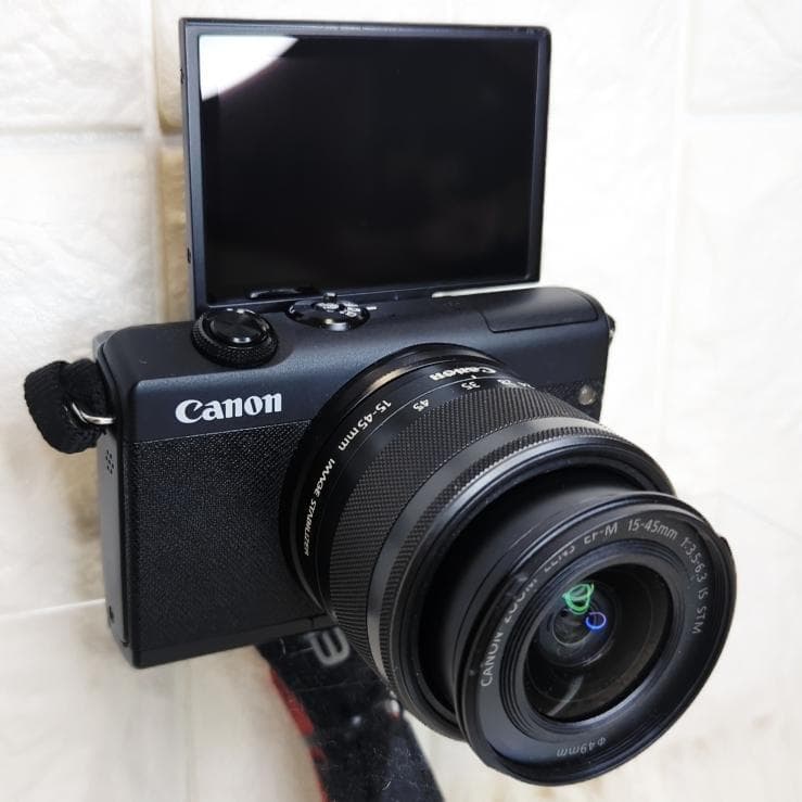 CANON EOS M200 EF-15-45 IS STM レンズキット