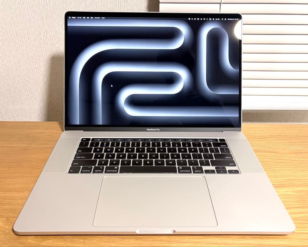 MacBookPro 16 2019 i7 メモリ16GB SSD512GB