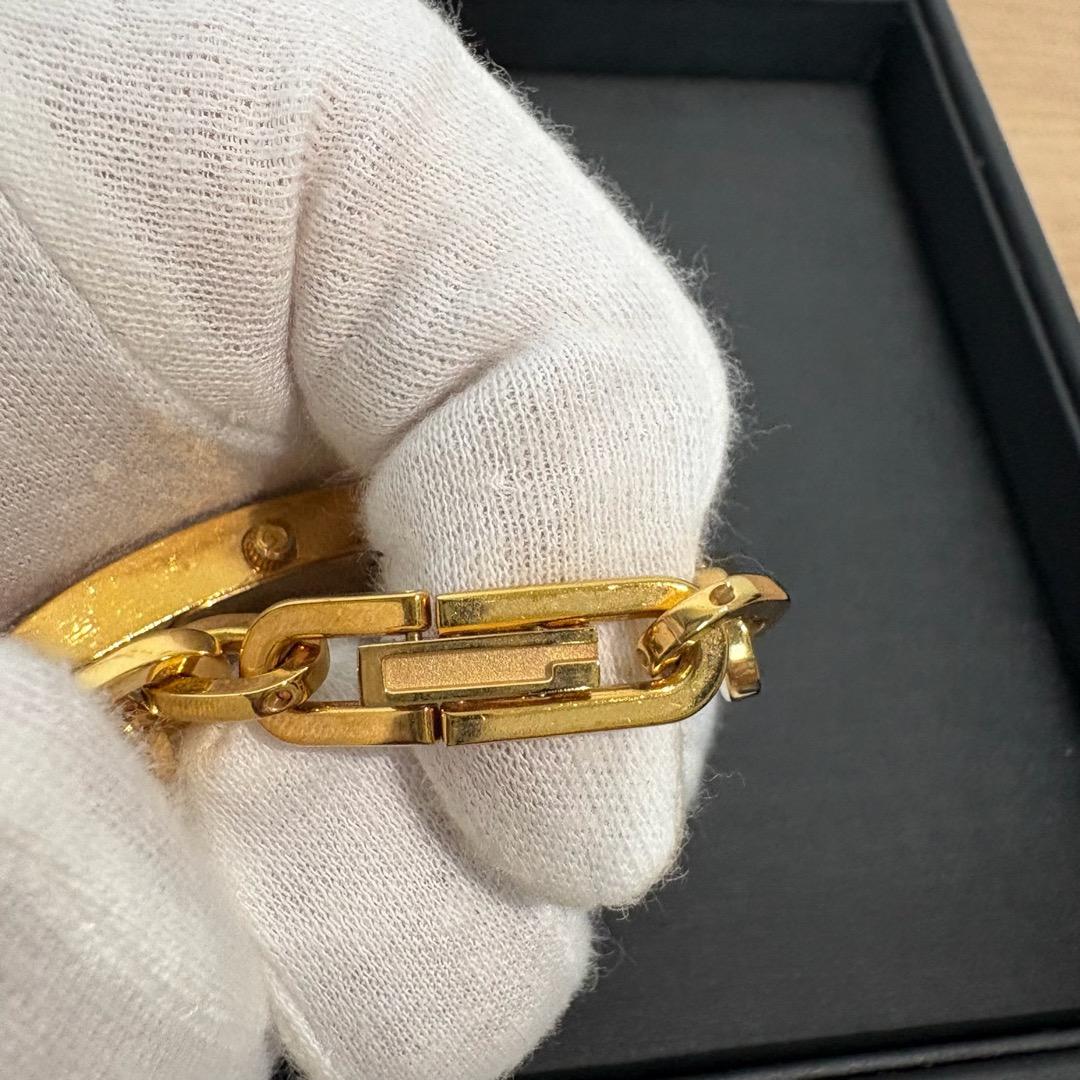 GUCCI ゴールド 時計