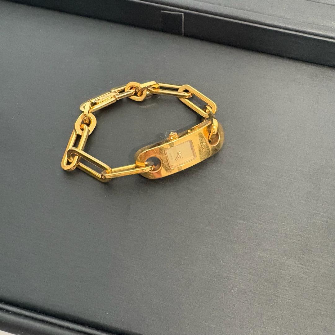 GUCCI ゴールド 時計