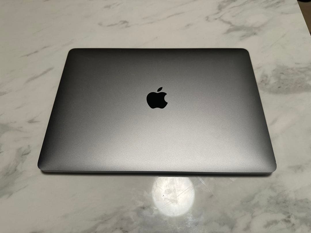 US配列　MacBook Air 1.1GHz i3 8GB