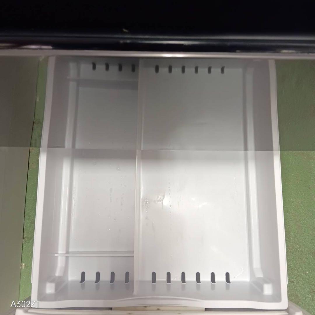 462 日立　大型冷蔵庫　300L強　小型　家庭用　右開き　自動製氷　3ドア