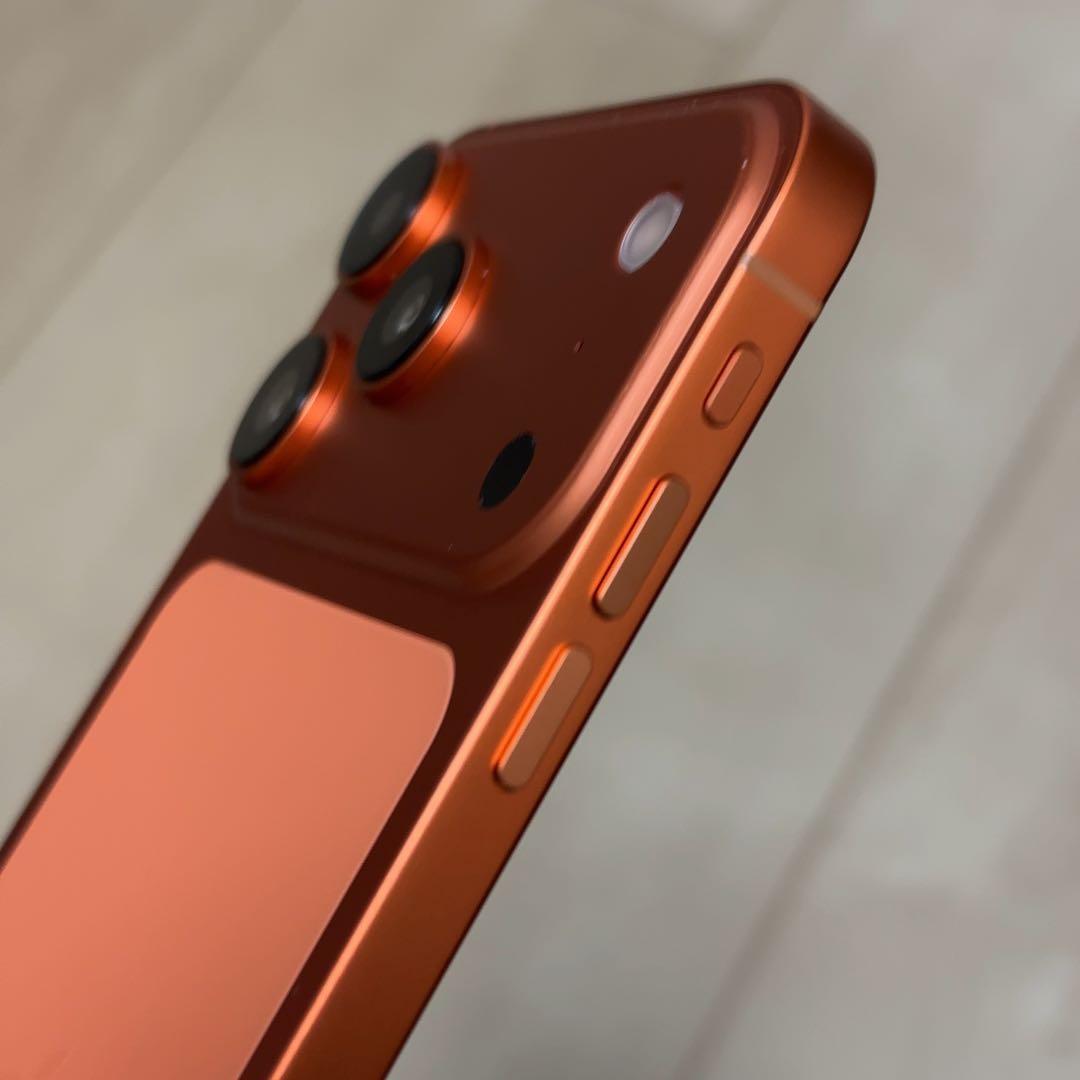 iPhone XR カスタム品 (17Pro風) 256GBケース付き