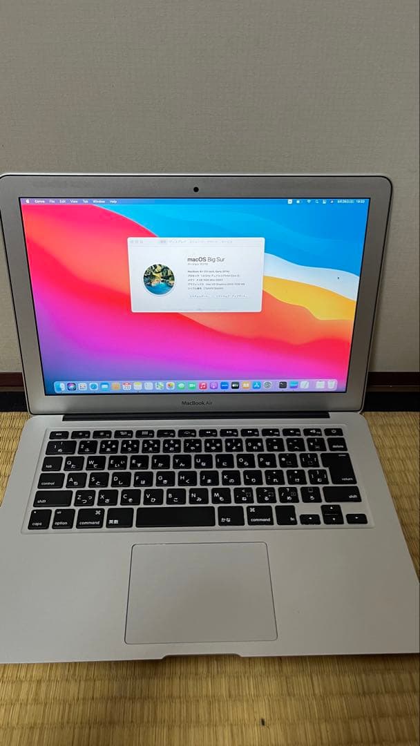 Apple MacBook Air Early 2014 本体