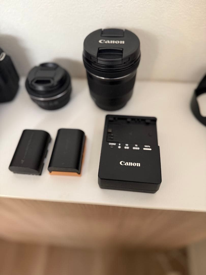 Canon EOS 70D デジタル一眼レフ　レンズ3本セット