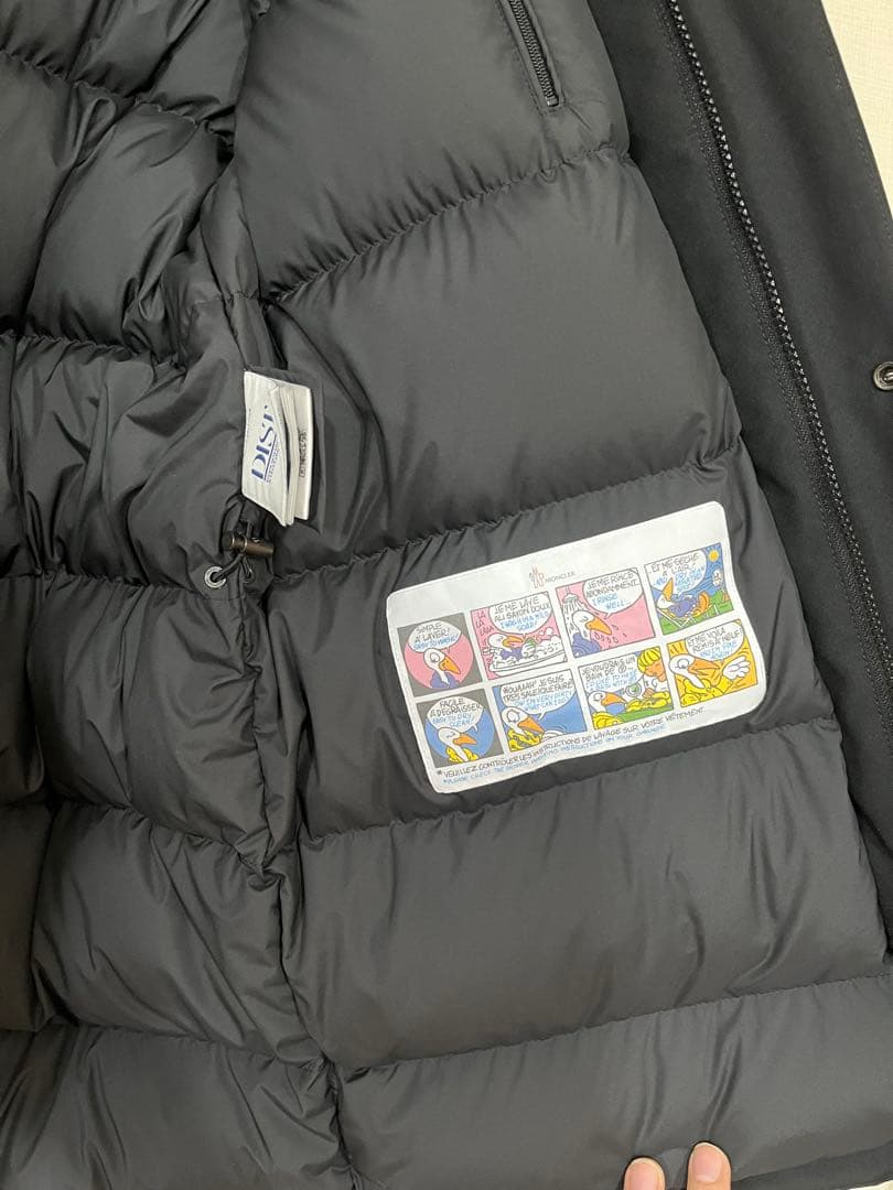 H*K様 定価45万25aw現行Livradois ミドル丈ダウンモンクレール