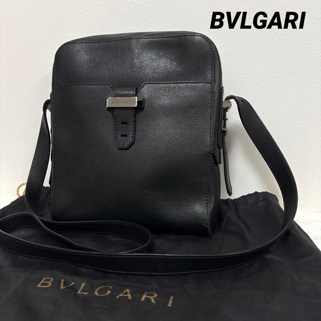 ▪️BVLGARI レザー　ショルダーバッグ　ブルガリバックル　BVCKLE 黒