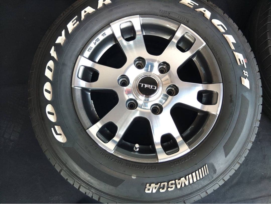 Goodyear Eagle 1 タイヤセット 15インチ　ハイエース　TRD