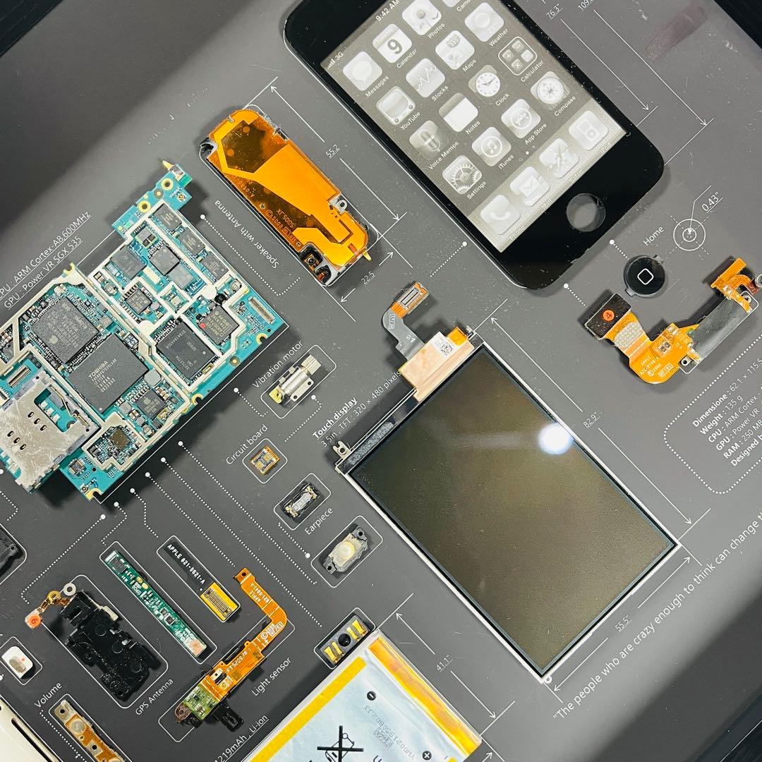 iPhone3GS White 標本アート ボックスフレーム仕様