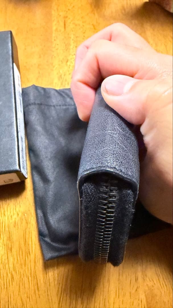 YSL ブラックレザー ケース