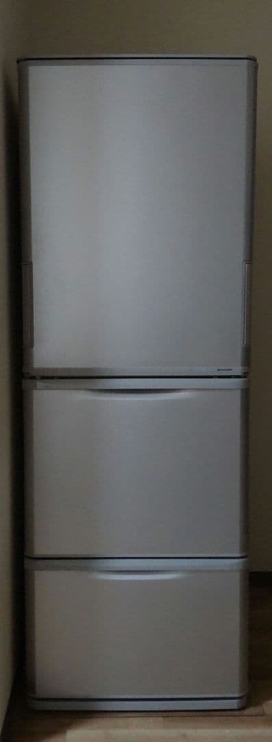 SHARP SJ-W352E-S（冷蔵庫下に敷くマット付き）