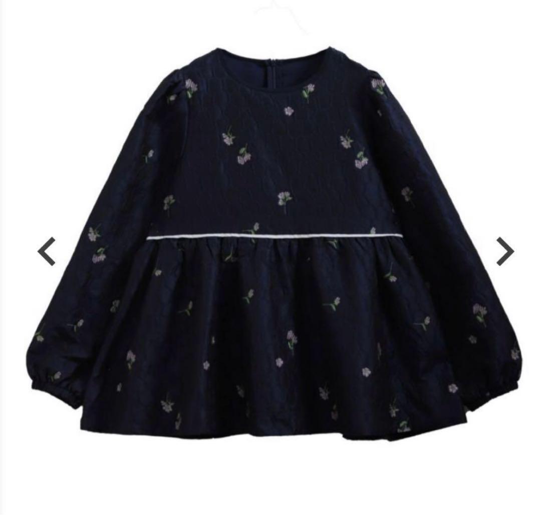 【8日までの最終値下げ】fitmore フラワージャガードペプラムトップス