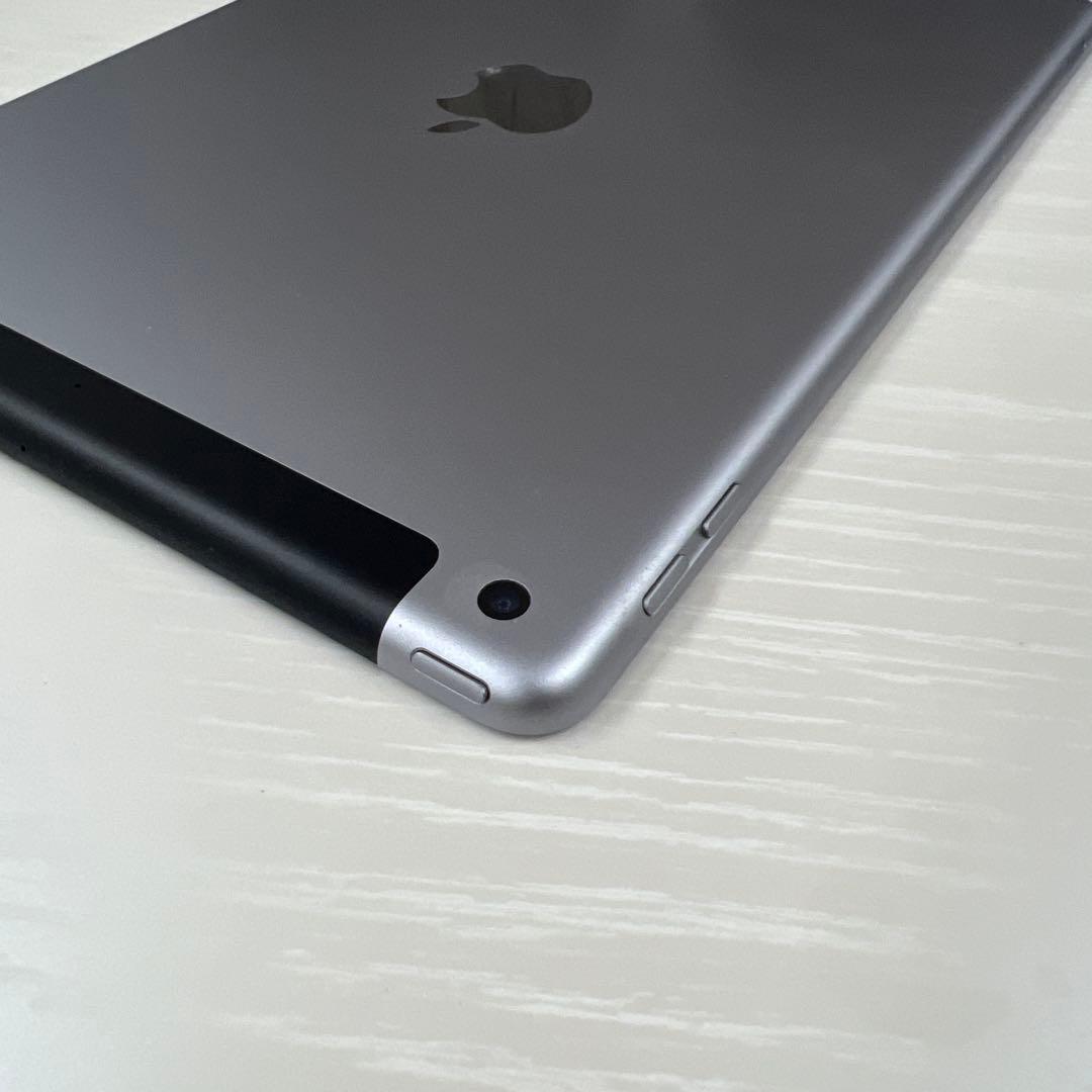 Apple iPad (第6世代) 32GB スペースグレー