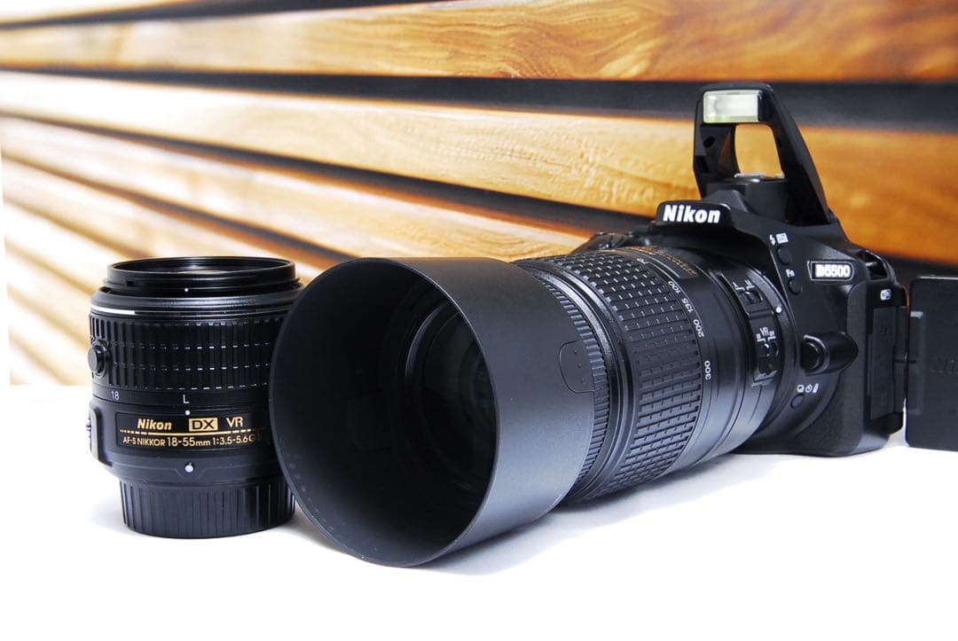 Nikon デジタル一眼レフカメラ D5500 ダブルズームキット Wi-Fi