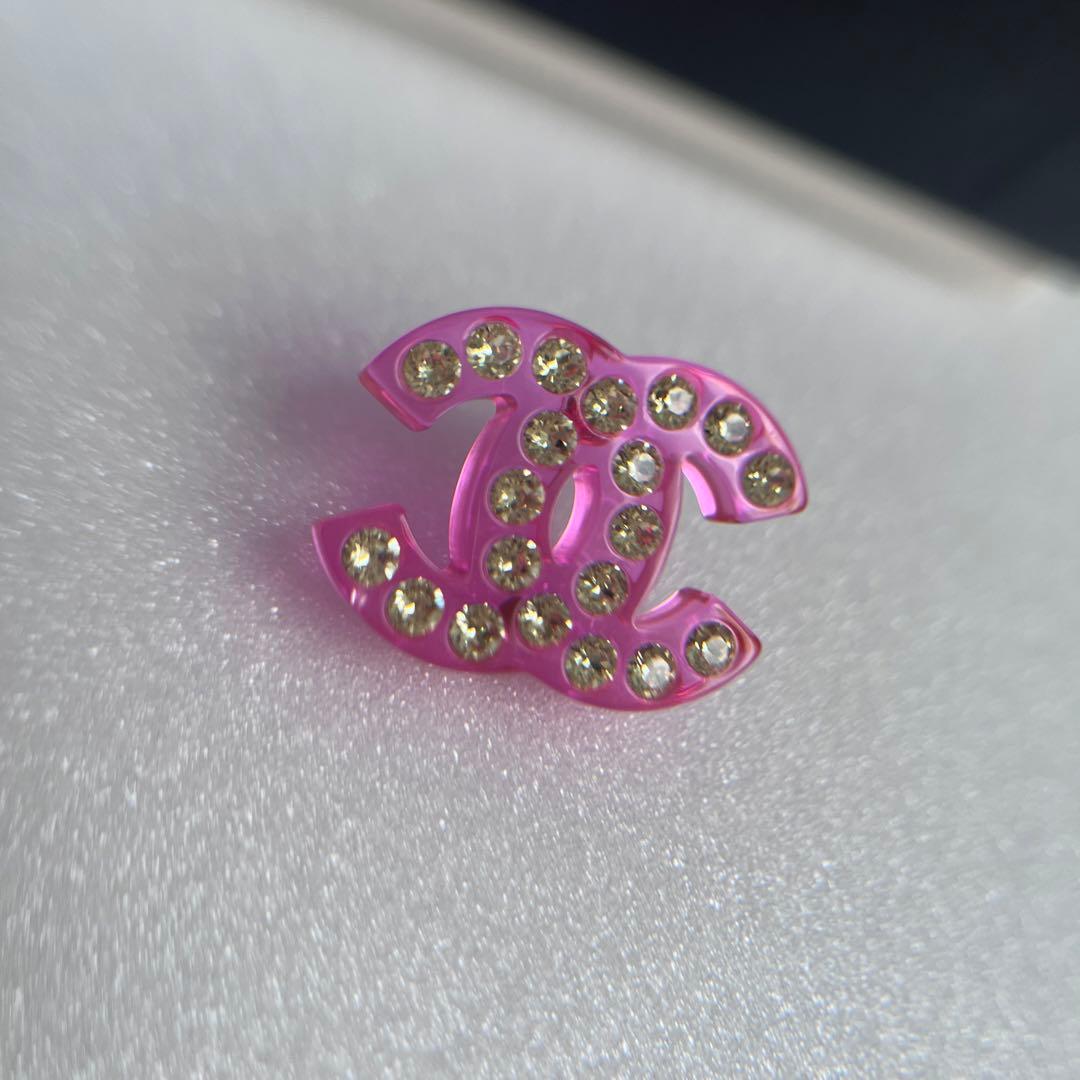 CHANEL クリア ピンク ストーン ピアス BTS テヒョン テテ 着用