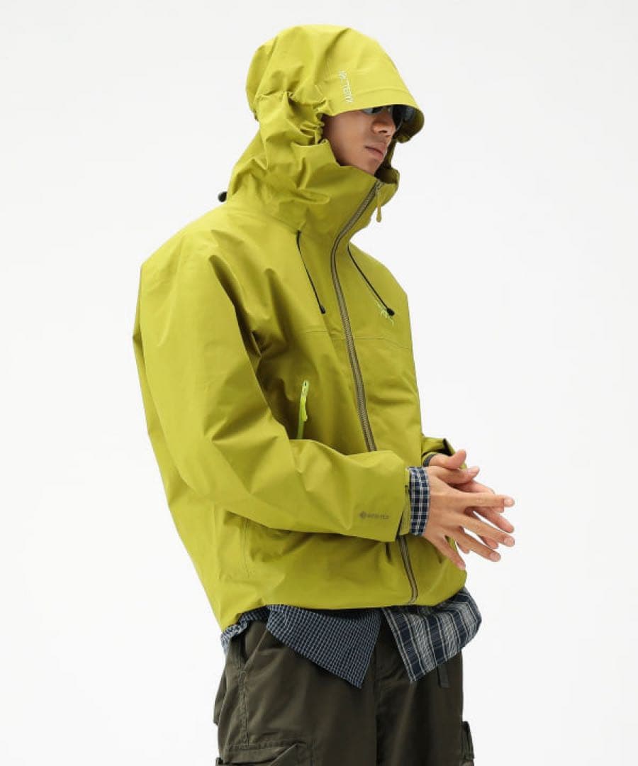 新品今期 BEAMS x ARC’TERYX Beta SL Jacket M