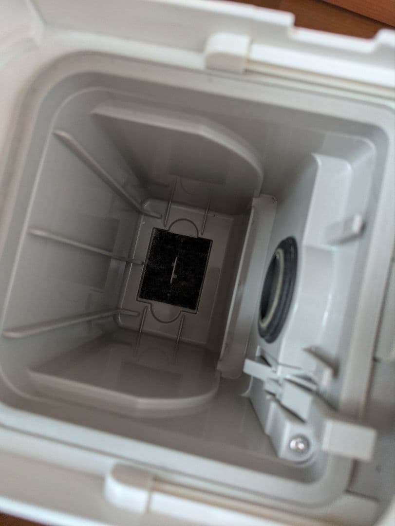 パナソニック　MC-NC10K スティッククリーナー 2021年式