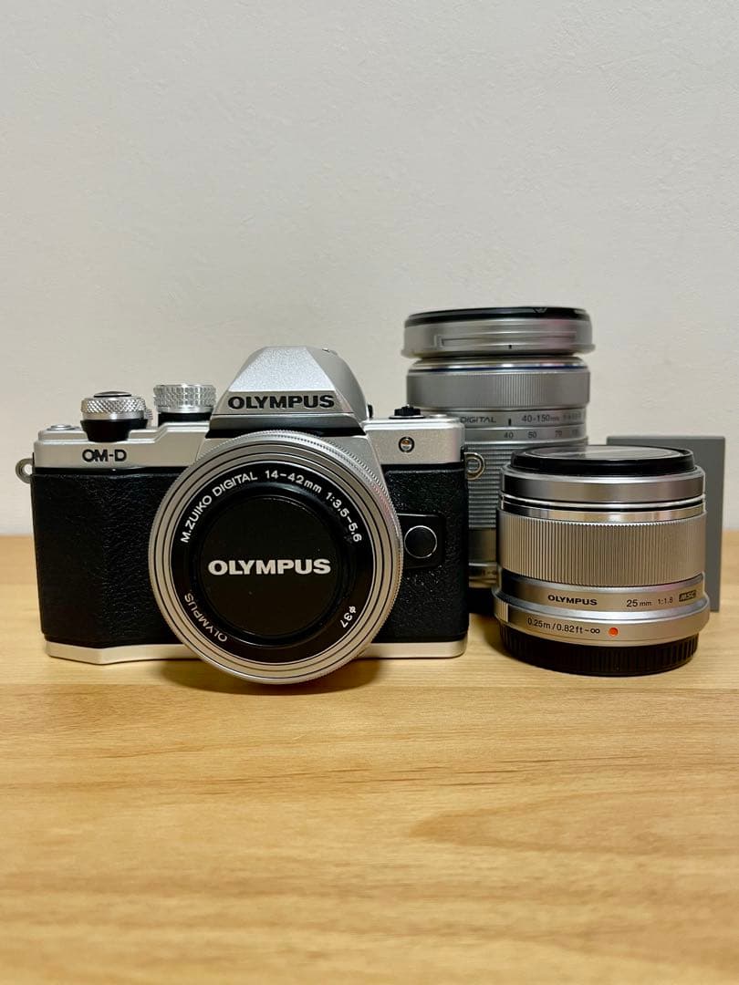 OLYMPUS OM-D E-M10MarkII EZWズームキット単焦点レンズ