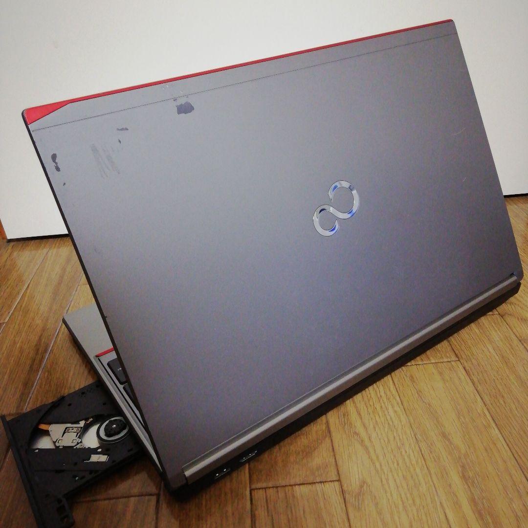 【家族で使える】Windows11富士通ノートパソコン（Office付）